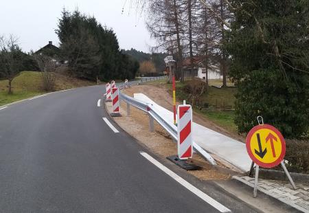 Selšček nova ograja ob podpornem  zidu 03 Foto Boštjan Otoničar